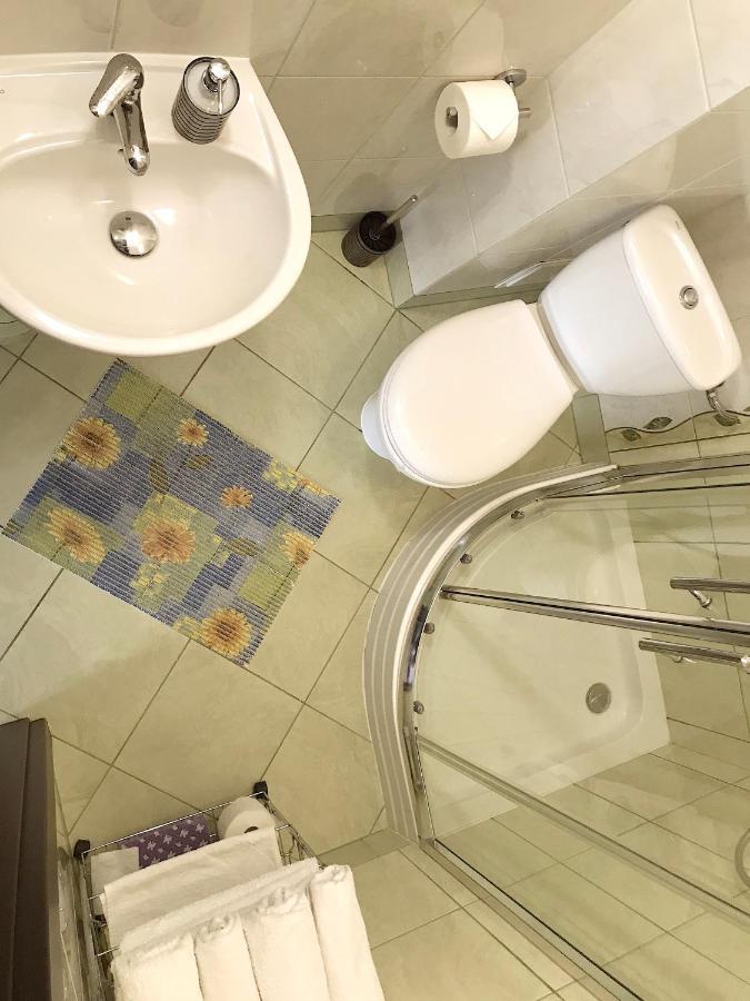 Villa California ダルウフコ エクステリア 写真